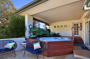 Coolaroo Beach House - Rural Bliss by the Coast, Berry